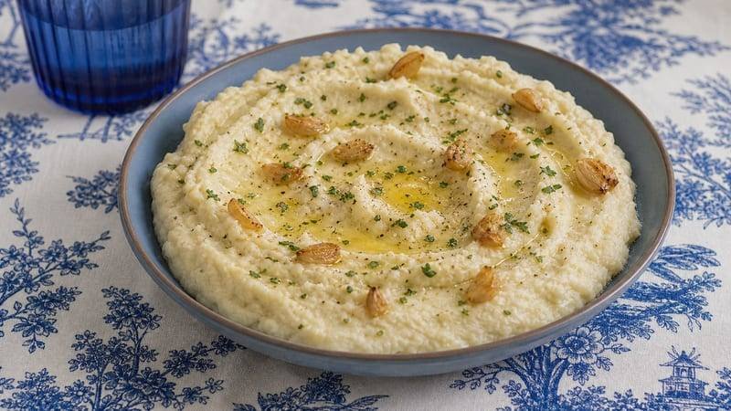 Roasted Garlic Mashed Cauliflower